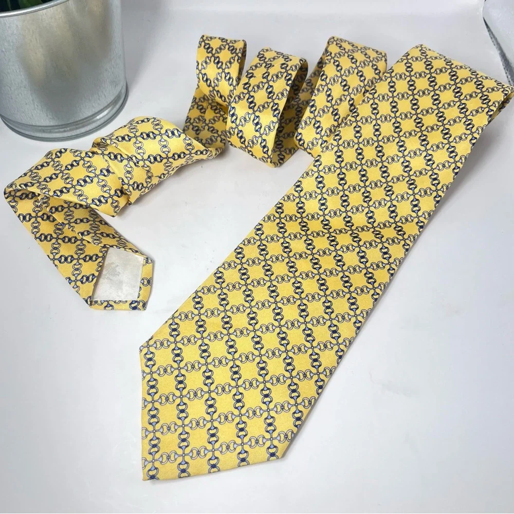 Brooks Brothers “346” Men’s Silk Tie‎ Yellow with Blue Horse Bits/Buckles Preppy